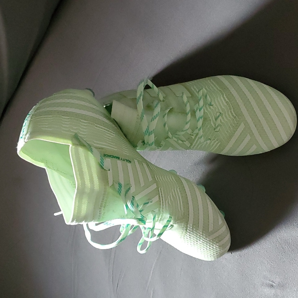 Adidas Nemeziz 17.1 FG – Aero Green & Hi-Res Green Soccer Cleats BRAND NEW